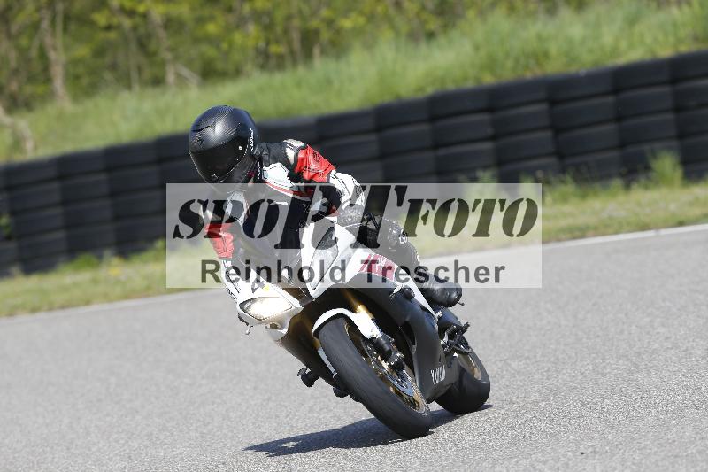 Archiv-2025/09 22.04.2025 Cornu Master School ADR/rot-rouge/4